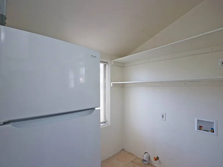 409 N Monterey St #1/2 — Photo 13