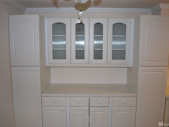5th image of 11206 NE 68th St APT 219