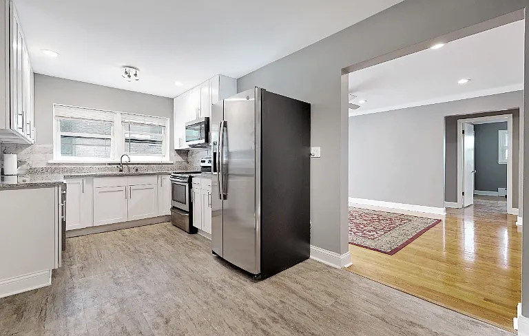 2000 W Arthur Ave #2NW — Photo 18