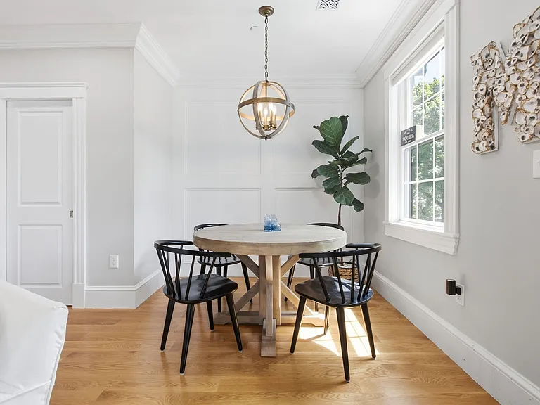 144 Highland Ave #4 — Photo 9