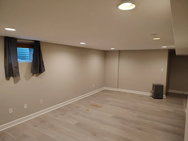 4236 Roop Rd #BASEMENT — Photo 1