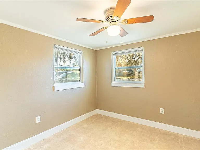 2 bed, 900 sqft, $1,200 — Photo 3