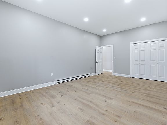 5th image of 615 E 22nd St Floor 2