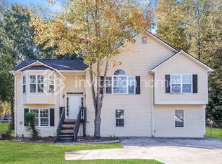 5267 Springtide Ln, Powder Springs, GA 30127
