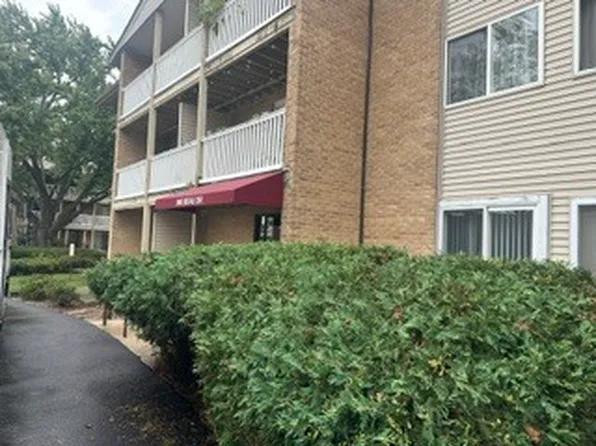940 Beau Dr Unit 209, Des Plaines, IL 60016
