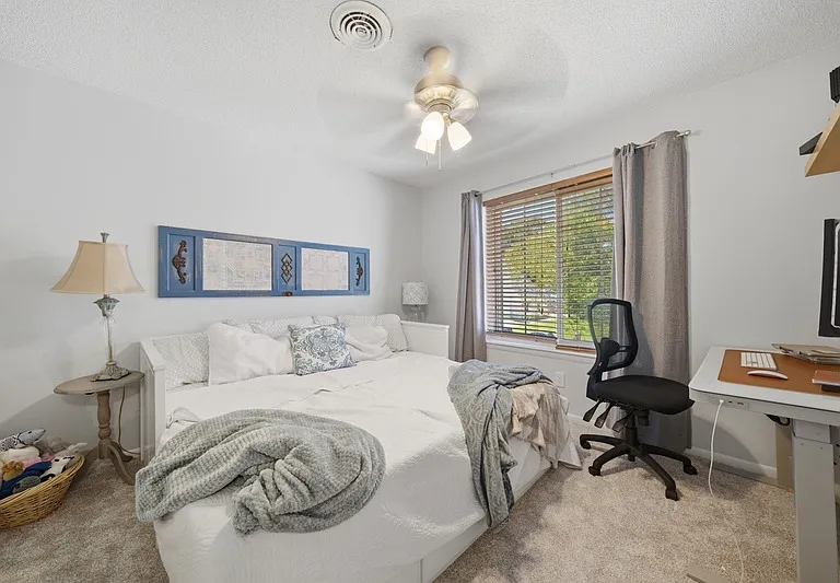 1810 Delaney St — Photo 18
