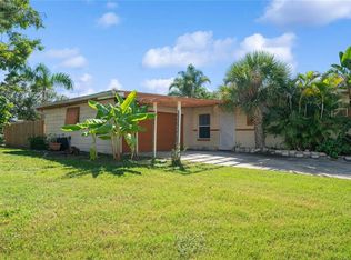 6903 S Shore Dr S, South Pasadena, FL 33707