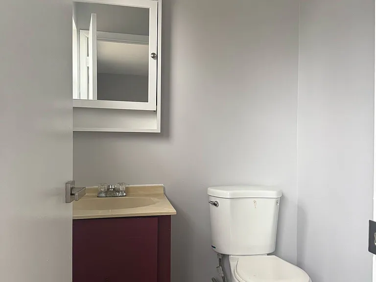 7 Potomac Ave — Photo 7