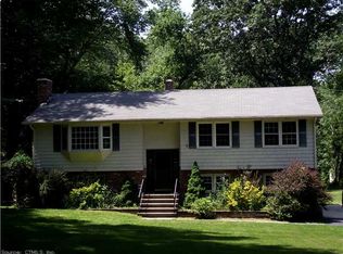 71 Camp Moween Rd, Lebanon, CT 06249