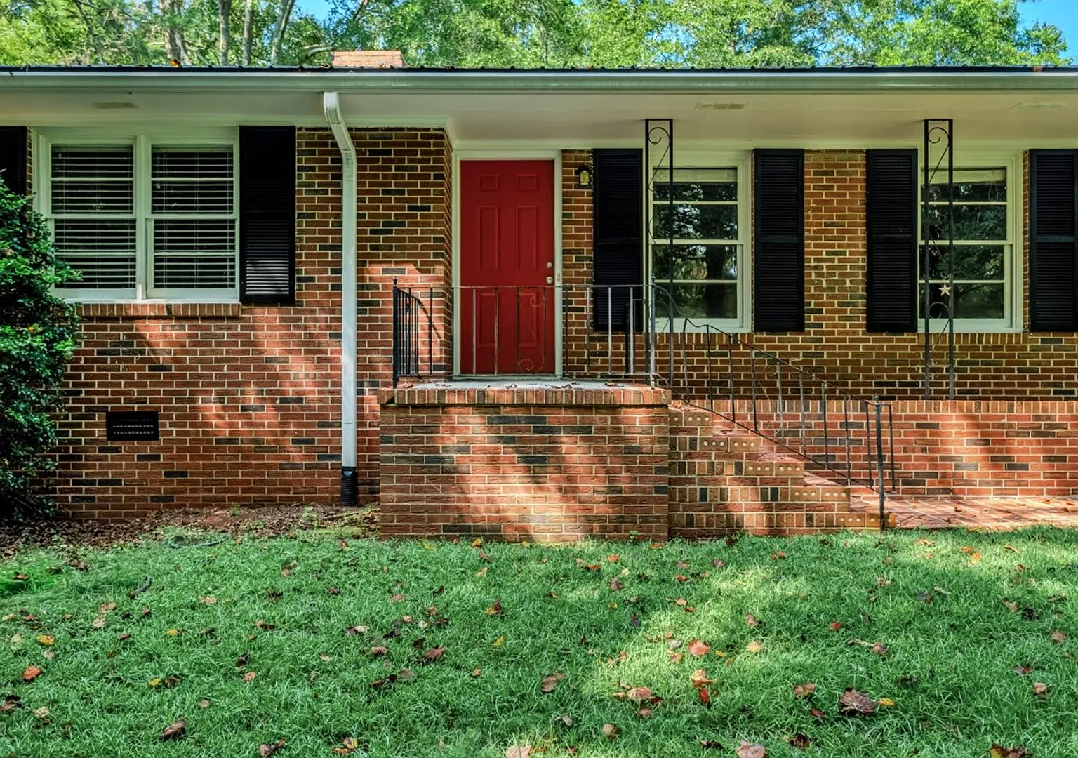 1380 Ivywood Dr | 4 Bed 2.5 Bath In Oconee County — Photo 2