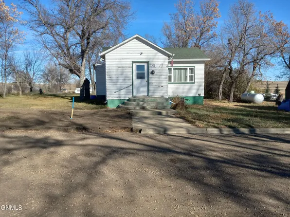 201 Kemper St W, Dodge, ND 58625
