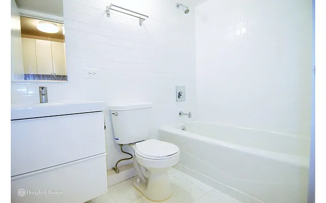 Rented by Douglas Elliman | media 17