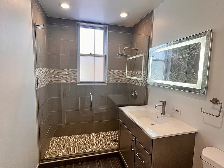 2649 N Whipple St #1 — Photo 8