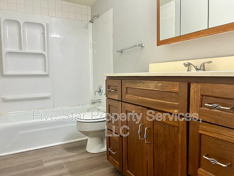 3241 S Douglas Ave #A1 — Photo 8
