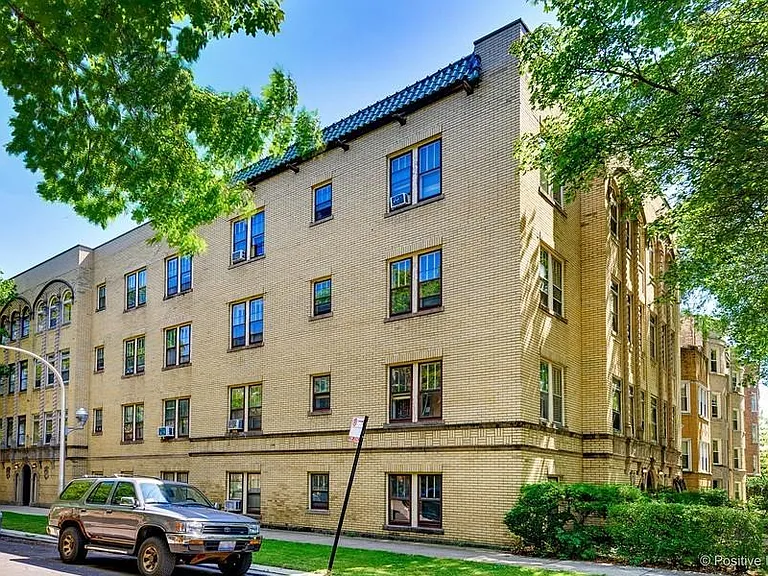 2617 W Glenlake Ave #1D — Photo 16