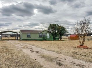 168 Prairie Ln, Azle, TX 76020