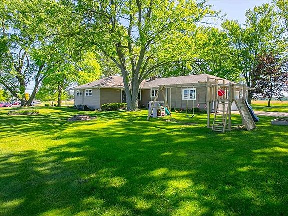 2nd image of 200 McIlvaine Dr