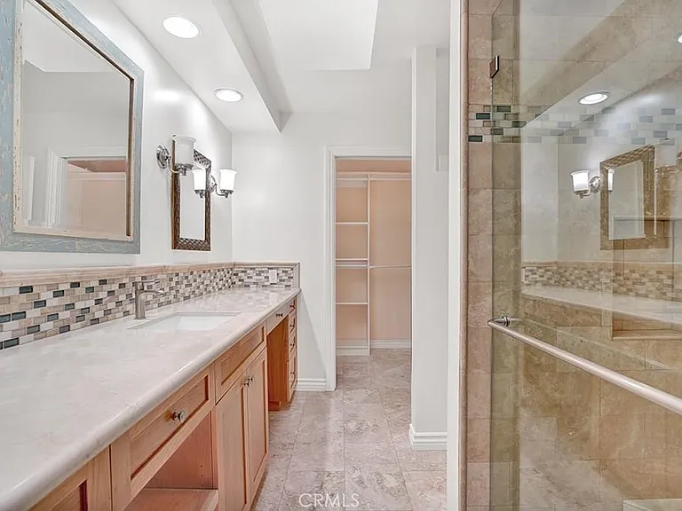 6099 Nutmeg Ln — Photo 8