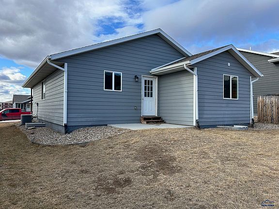 3rd image of 1008 Diamond Ridge Blvd