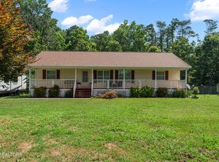 295 Clear Branch Rd, Corryton, TN 37721