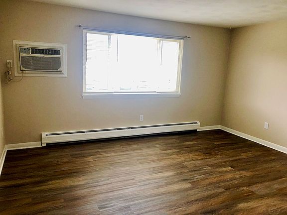 3rd image of 3546 Lyell Rd #8-7