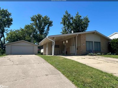 10 W Olive St, Marshalltown, IA, 50158
