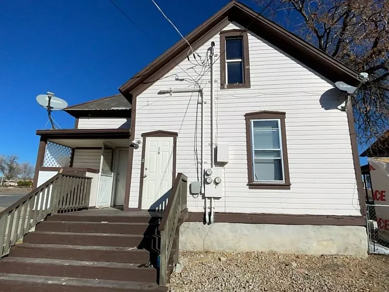 279 W Railroad Ave — Photo 11