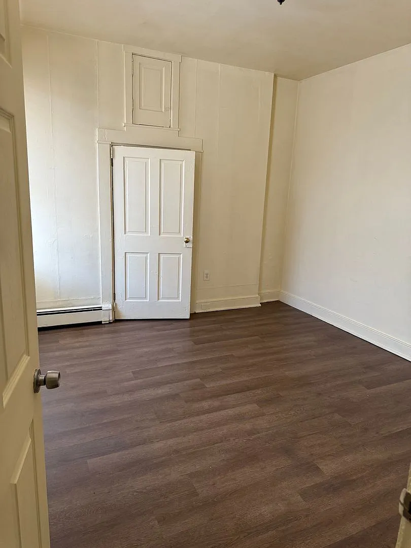 124 E. New Street — Photo 1
