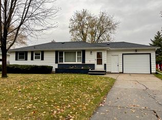 668 Morris Ave, Green Bay, WI 54304