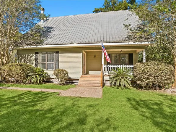 1404 Highway 22 W, Madisonville, LA 70447
