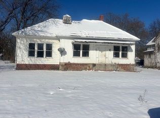 105 W 7th St, Pleasanton, KS 66075