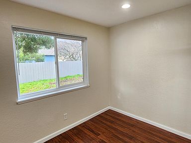 524 Richardson St #A, Martinez, CA 94553 | Zillow