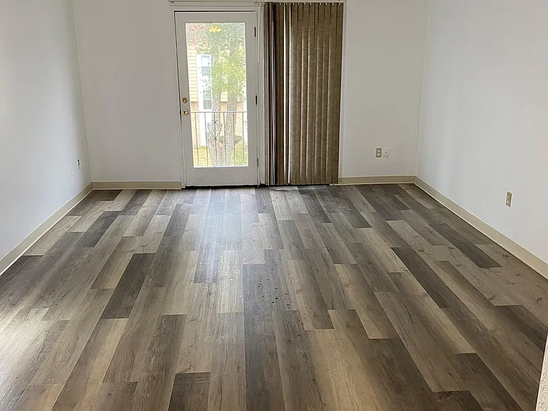14 Shadowbrook Ln #50 — Photo 1