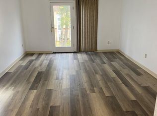 14 Shadowbrook Ln APT 50, Milford, MA 01757