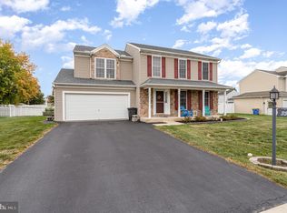 35 Joan Dr, York, PA