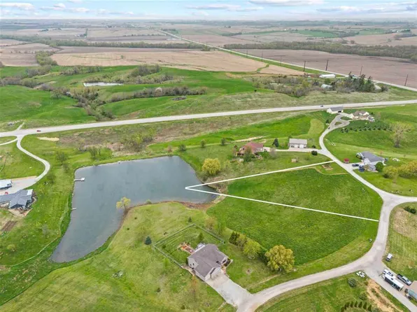 288th Dr, Williamsburg, IA 52361