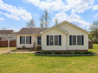 421 Green Hollow Ln, Sandston, VA 23150