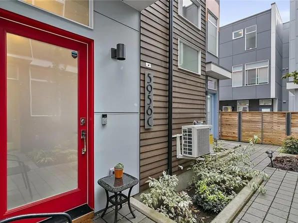 5956 36th Ave S Unit C, Seattle, WA 98118