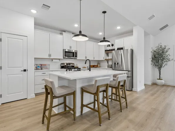 1242 Champlain Way, Dallas, TX 75253