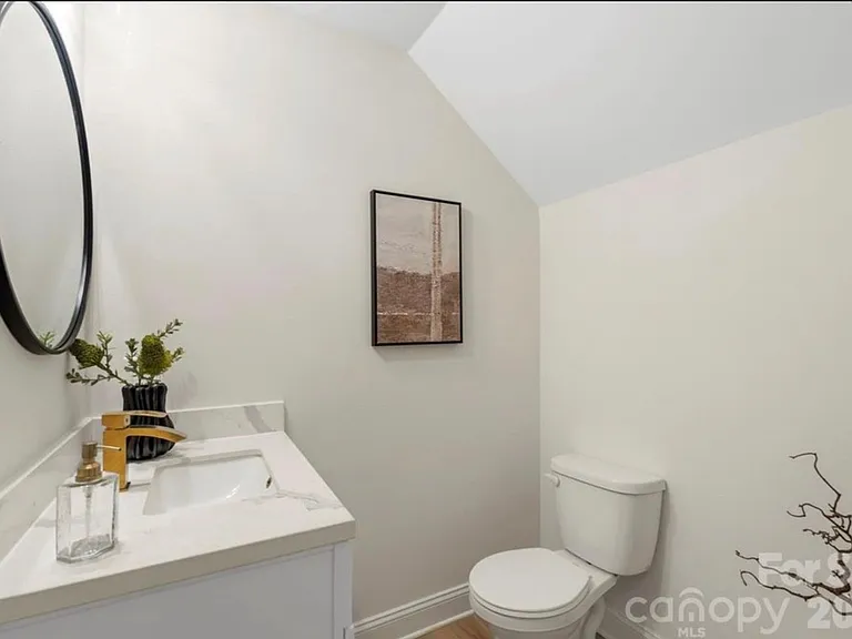 1105 Wonder Way — Photo 37