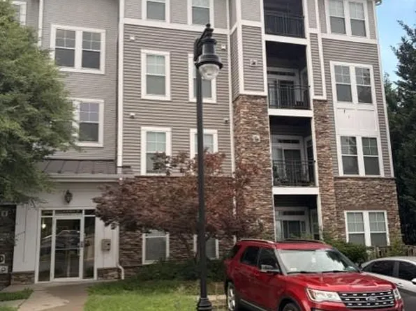 1321 Karen Blvd APT 207, Capitol Heights, MD 20743