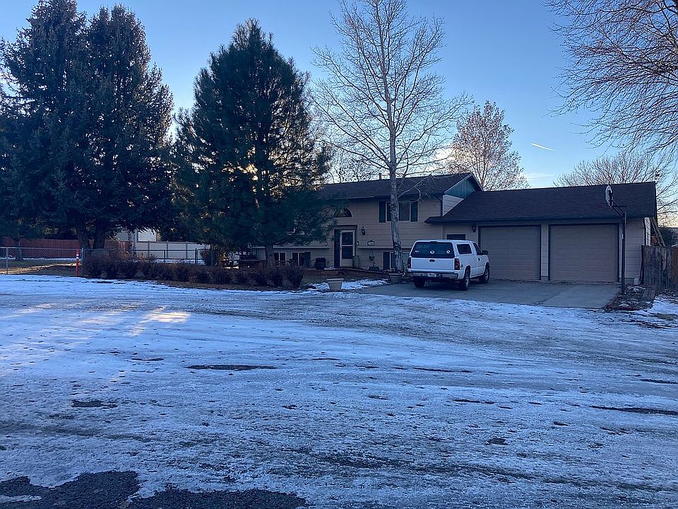 1st image of 3340 McIntosh Dr