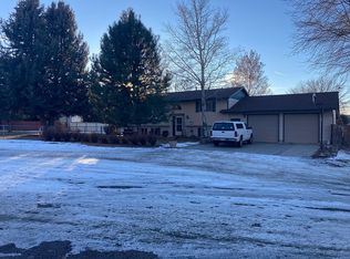 3340 McIntosh Dr, Billings, MT 59101