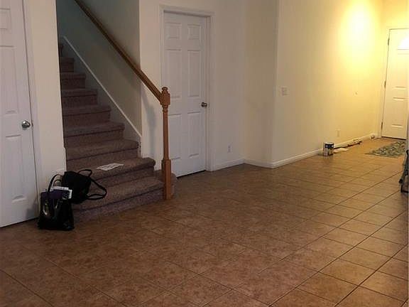 4th image of 9109 Georgian Dr #A