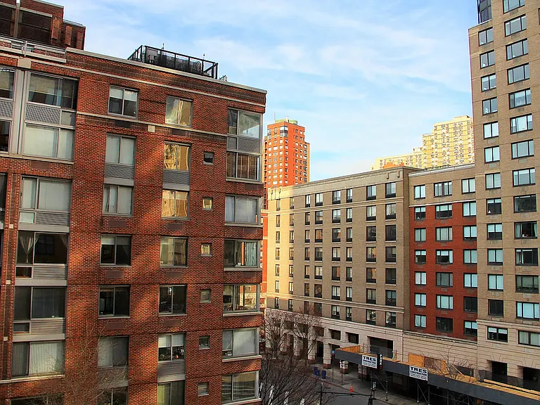 99 Battery Pl #6K — Photo 7