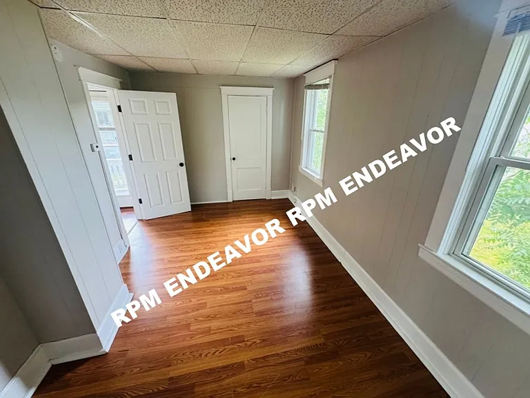 4736 Heidelberg Av — Photo 6