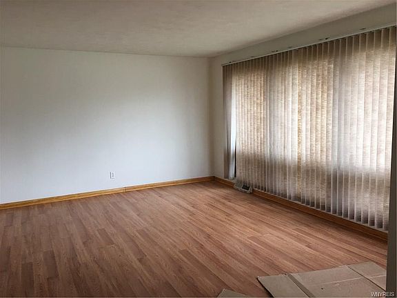 3rd image of 50 Anthony Ave