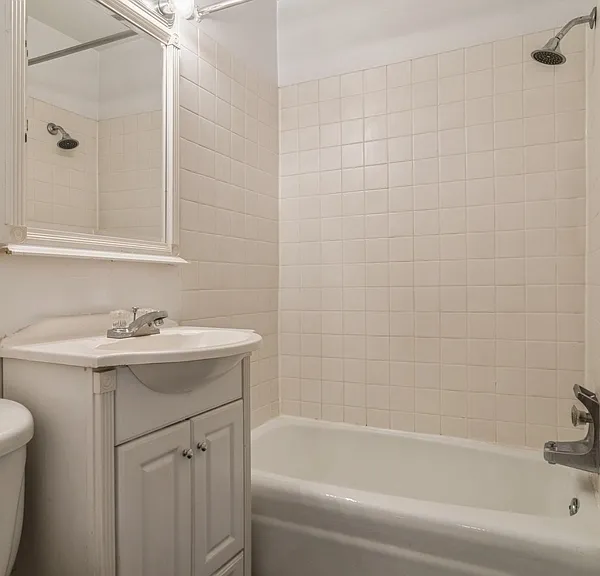 1504 N Dearborn Pkwy, Chicago, IL — Photo 8