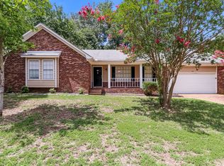 457 Griffon Dr, Cordova, TN 38018