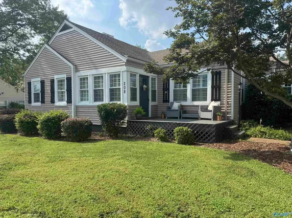 208 Surrey Rd SW, Huntsville, AL 35801